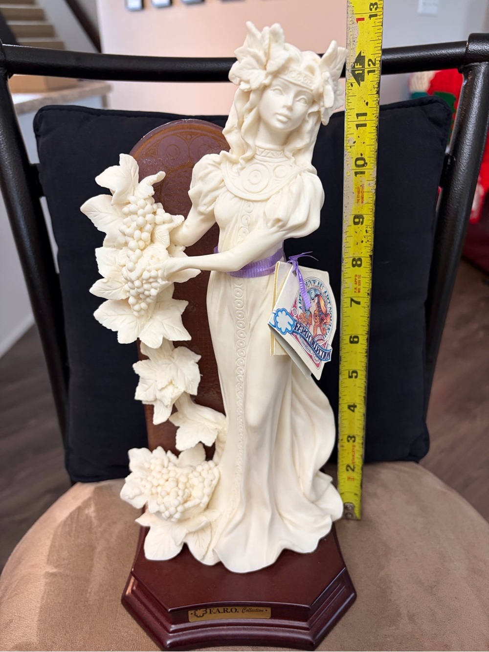 Faro collection - Alabaster Vineyard Lady Figurine new in box
